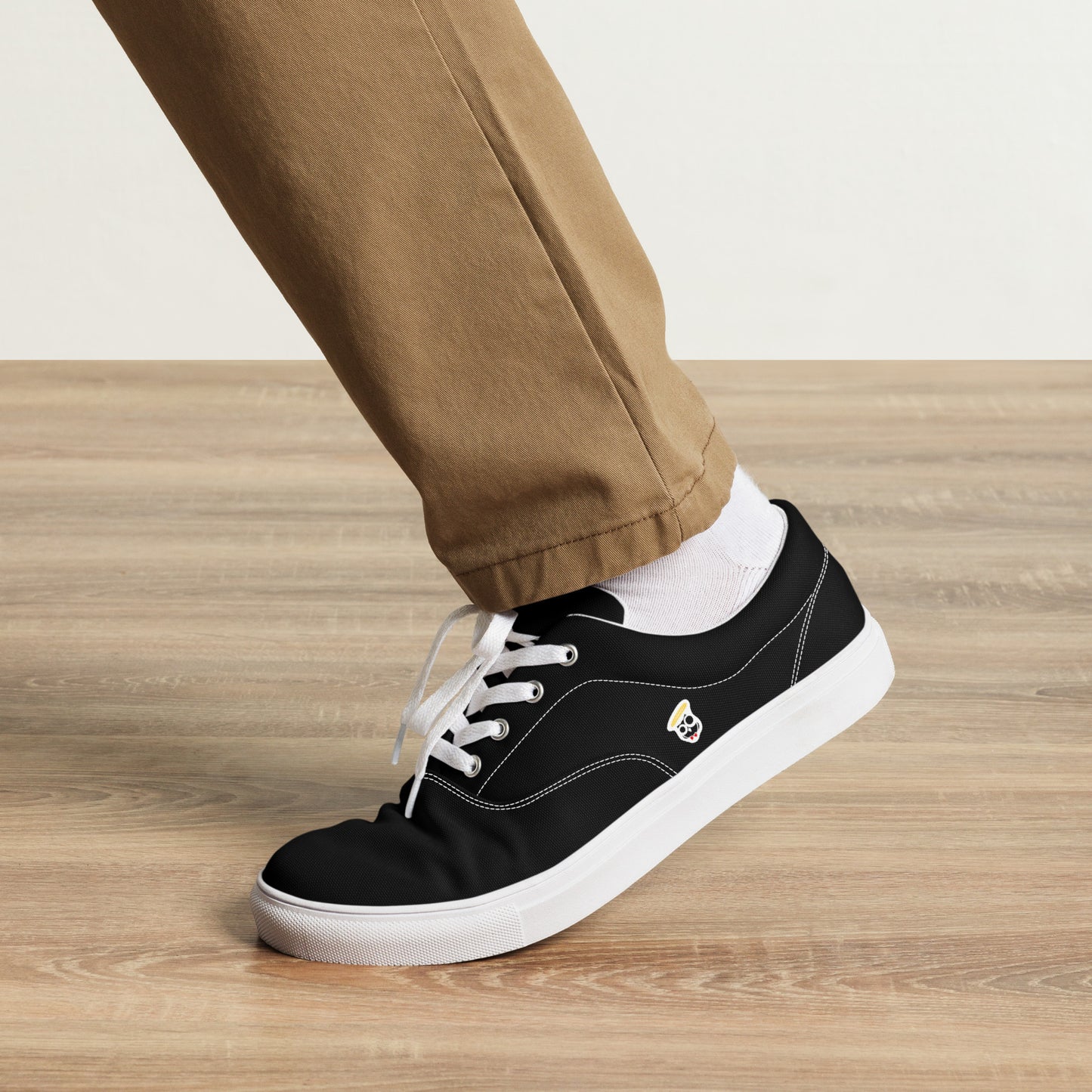 Black "The Classic's" Low Lace-up Canvas Shoes (Men's)